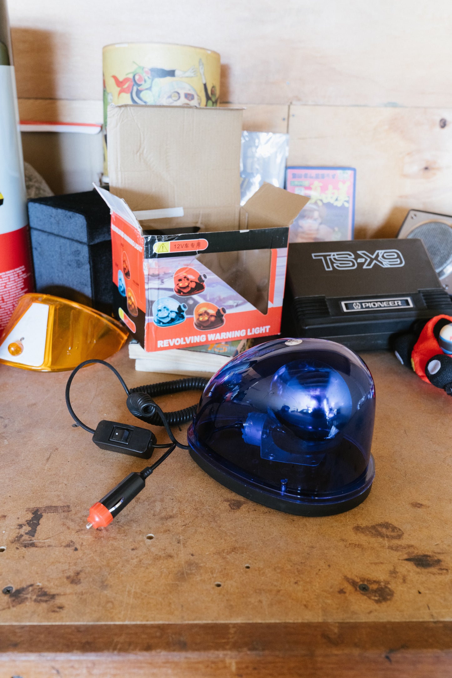 DC12V Rotating Warning Light (Blue)